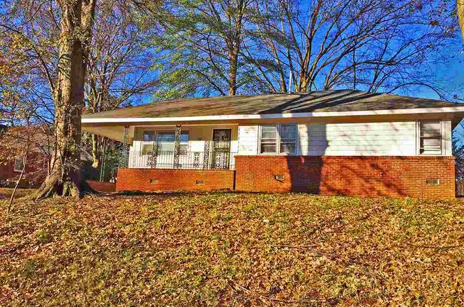 4015 Charles Drive